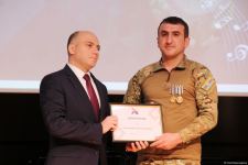 Министр Анар Керимов встретился с деятелями культуры – героями Карабахской войны (ФОТО)