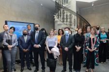 В Бакинском доме фотографии открылась выставка "Таджикистан – страна горных вершин и золотых озер" (ФОТО)