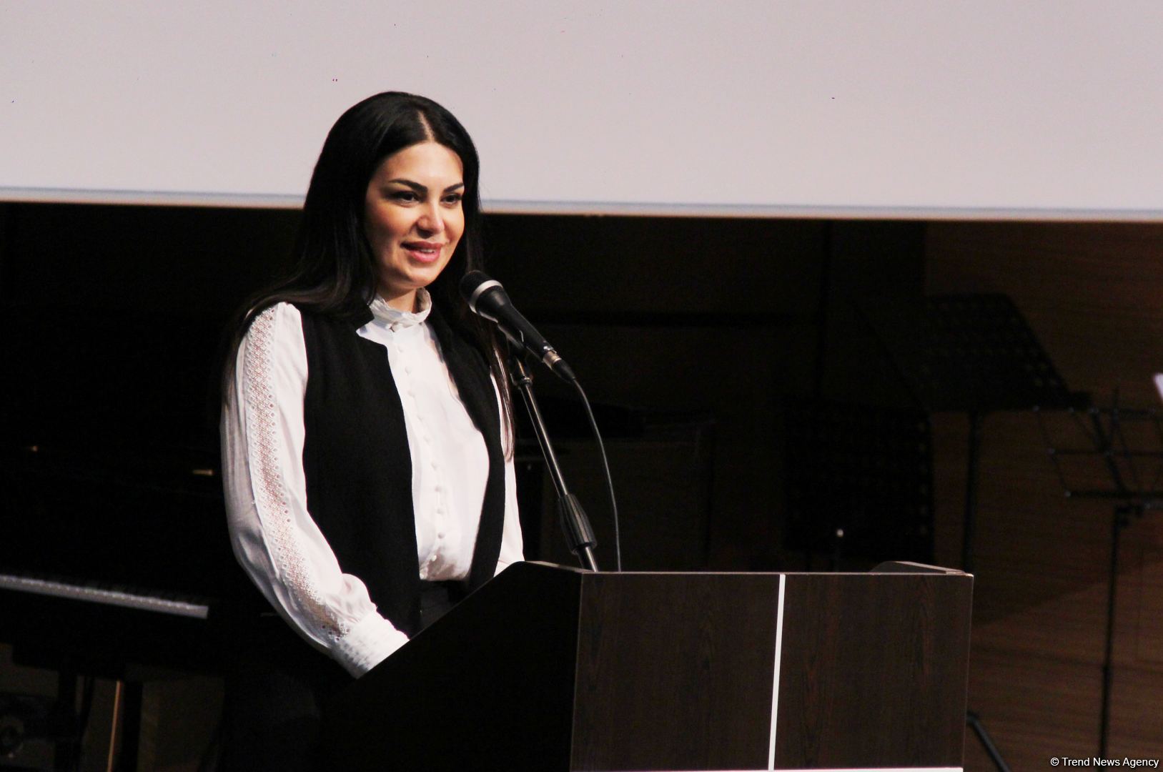 Министр Анар Керимов встретился с деятелями культуры – героями Карабахской войны (ФОТО)