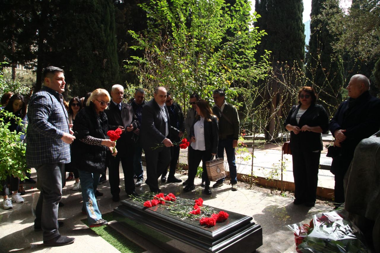 "Гайнана" и "Хиджран" возвращаются на театральную сцену (ФОТО)