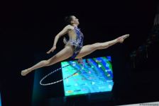 В Баку стартовал первый день соревнований Кубка мира FIG по художественной гимнастике (ФОТО)