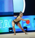 В Баку стартовал первый день соревнований Кубка мира FIG по художественной гимнастике (ФОТО)