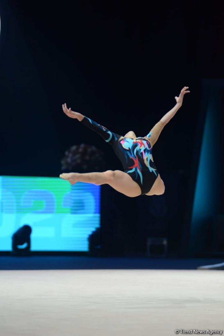 Кубок мира FIG в Баку: Арзу Джалилова лидирует в упражнениях с мячом (ФОТО)