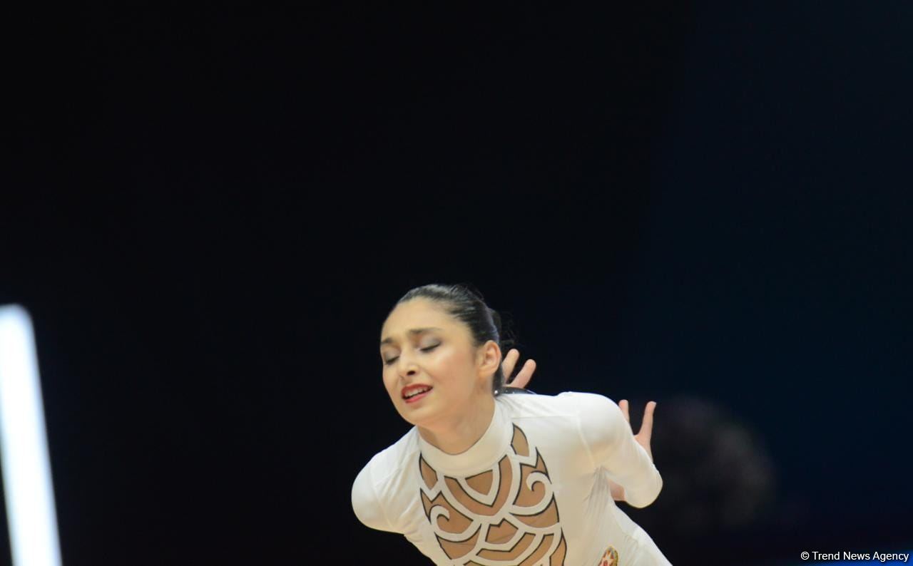 Кубок мира FIG в Баку: Арзу Джалилова лидирует в упражнениях с мячом (ФОТО)