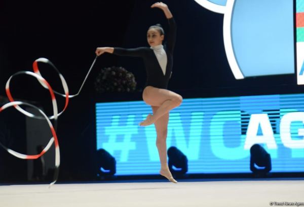 Кубок мира FIG в Баку: Стали известны результаты Арзу Джалиловой  и Зохры Агамировой за упражнения с лентой (ФОТО)