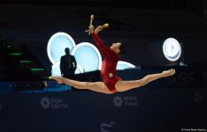 Арзу Джалилова и Зохра Агамирова представили программу с булавами на Кубке мира FIG в Баку (ФОТО)