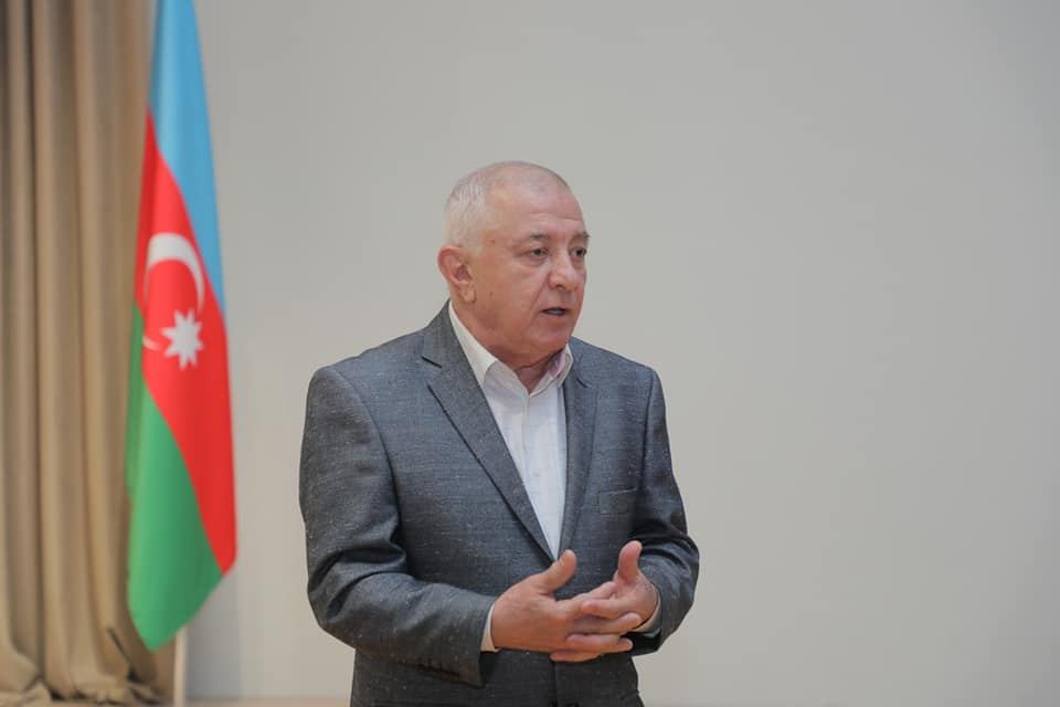 Я могу прямо сейчас закрыть глаза и умереть. Но меня на этой земле держите вы с мамой… Памяти Гасана Аблуча (ФОТО)