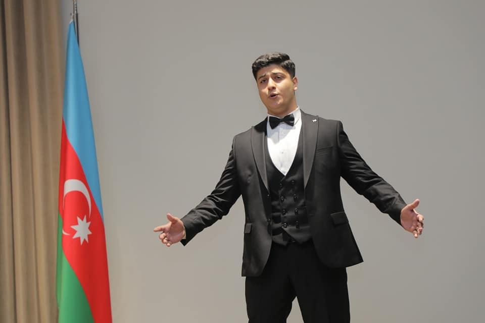 Я могу прямо сейчас закрыть глаза и умереть. Но меня на этой земле держите вы с мамой… Памяти Гасана Аблуча (ФОТО)