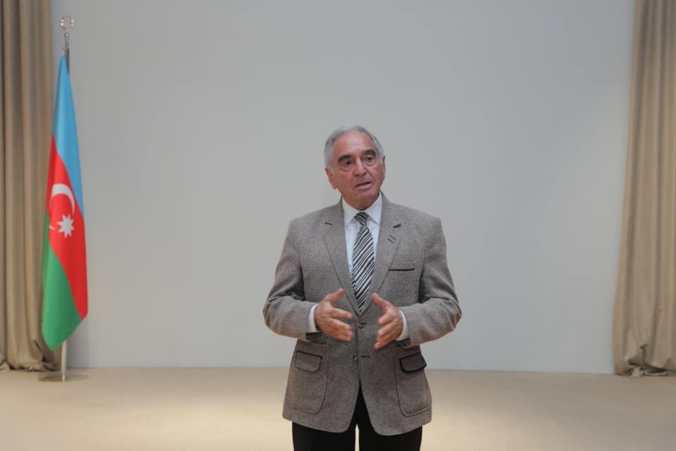 Я могу прямо сейчас закрыть глаза и умереть. Но меня на этой земле держите вы с мамой… Памяти Гасана Аблуча (ФОТО)