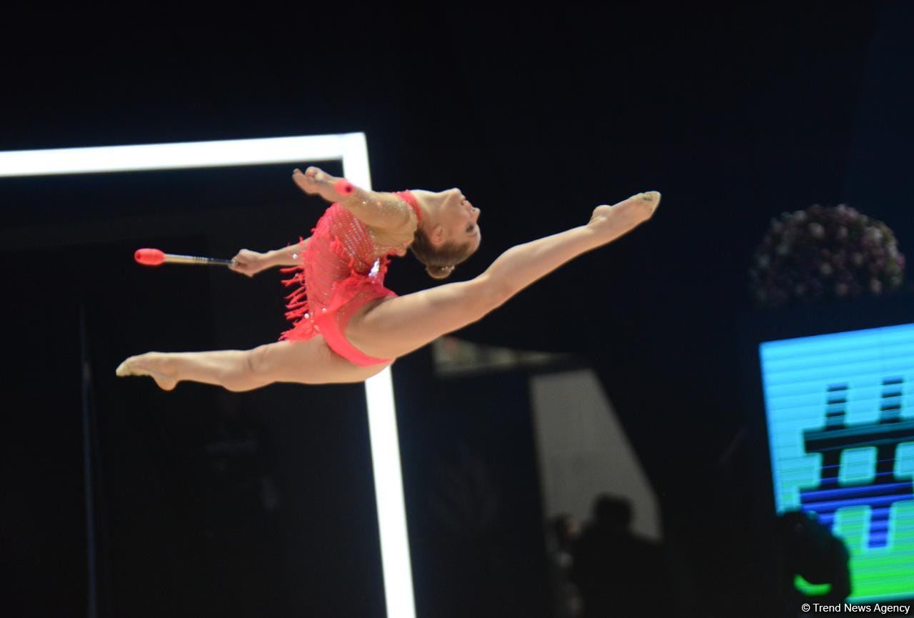 Артистизм и пластичность – лучшие моменты второго дня соревнований Кубка мира FIG по художественной гимнастике в Баку (ФОТО)
