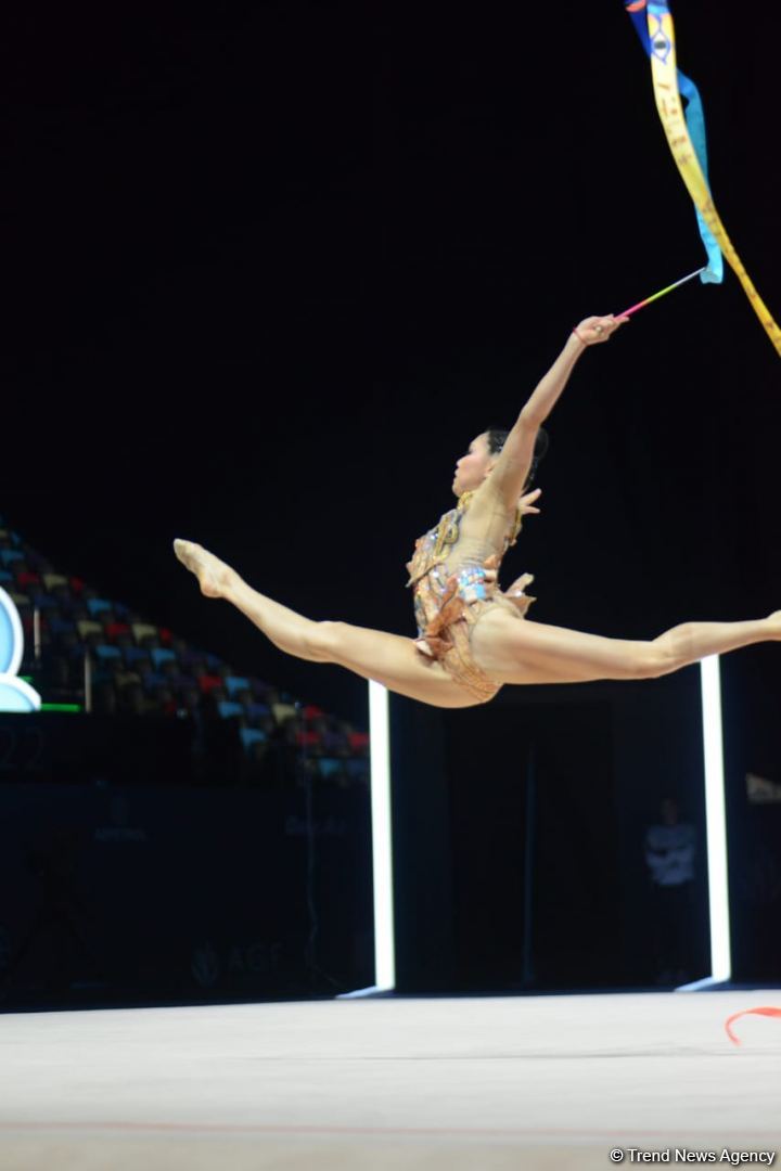 Артистизм и пластичность – лучшие моменты второго дня соревнований Кубка мира FIG по художественной гимнастике в Баку (ФОТО)