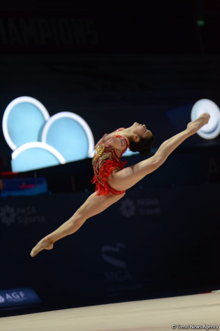 Артистизм и пластичность – лучшие моменты второго дня соревнований Кубка мира FIG по художественной гимнастике в Баку (ФОТО)