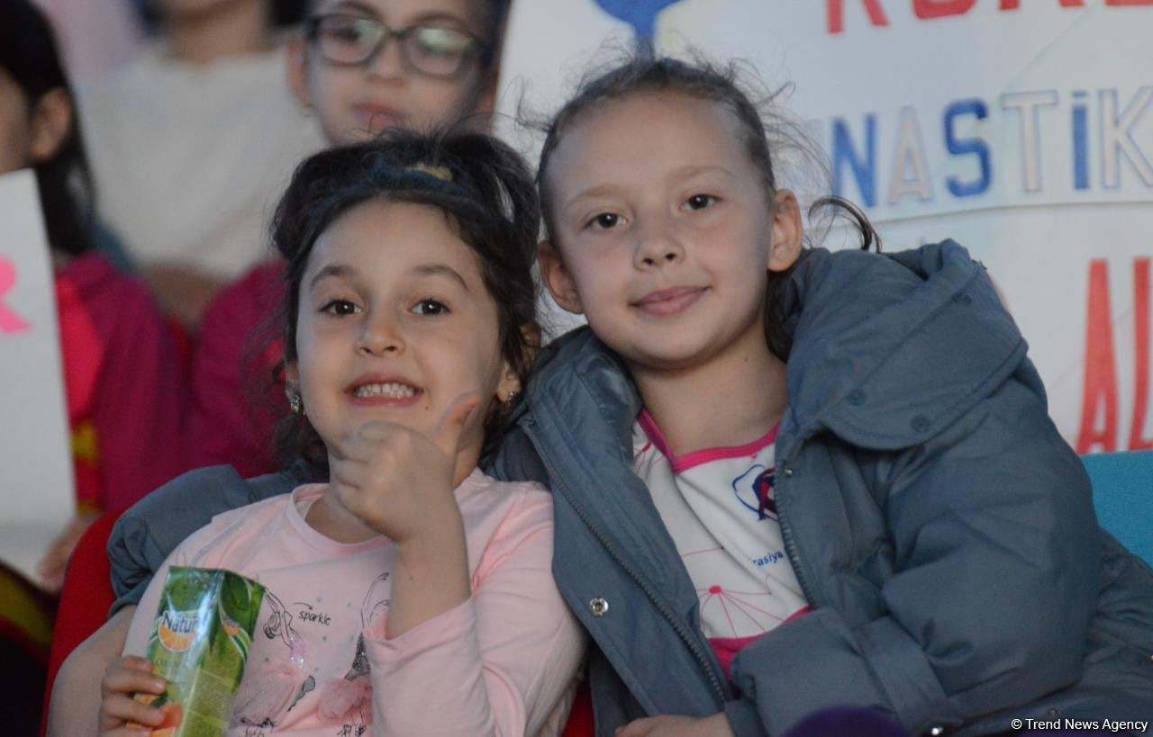 Яркость и красота – зрители в восторге от выступления участниц Кубка мира по художественной гимнастике в Баку (ФОТО)