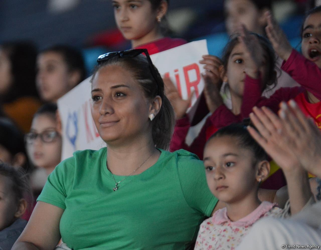 Яркость и красота – зрители в восторге от выступления участниц Кубка мира по художественной гимнастике в Баку (ФОТО)