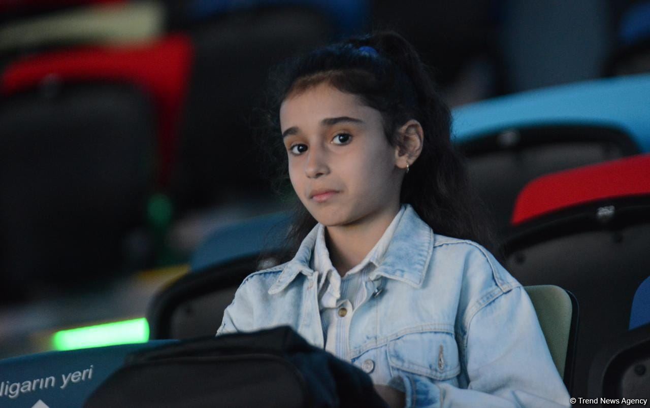 Яркость и красота – зрители в восторге от выступления участниц Кубка мира по художественной гимнастике в Баку (ФОТО)