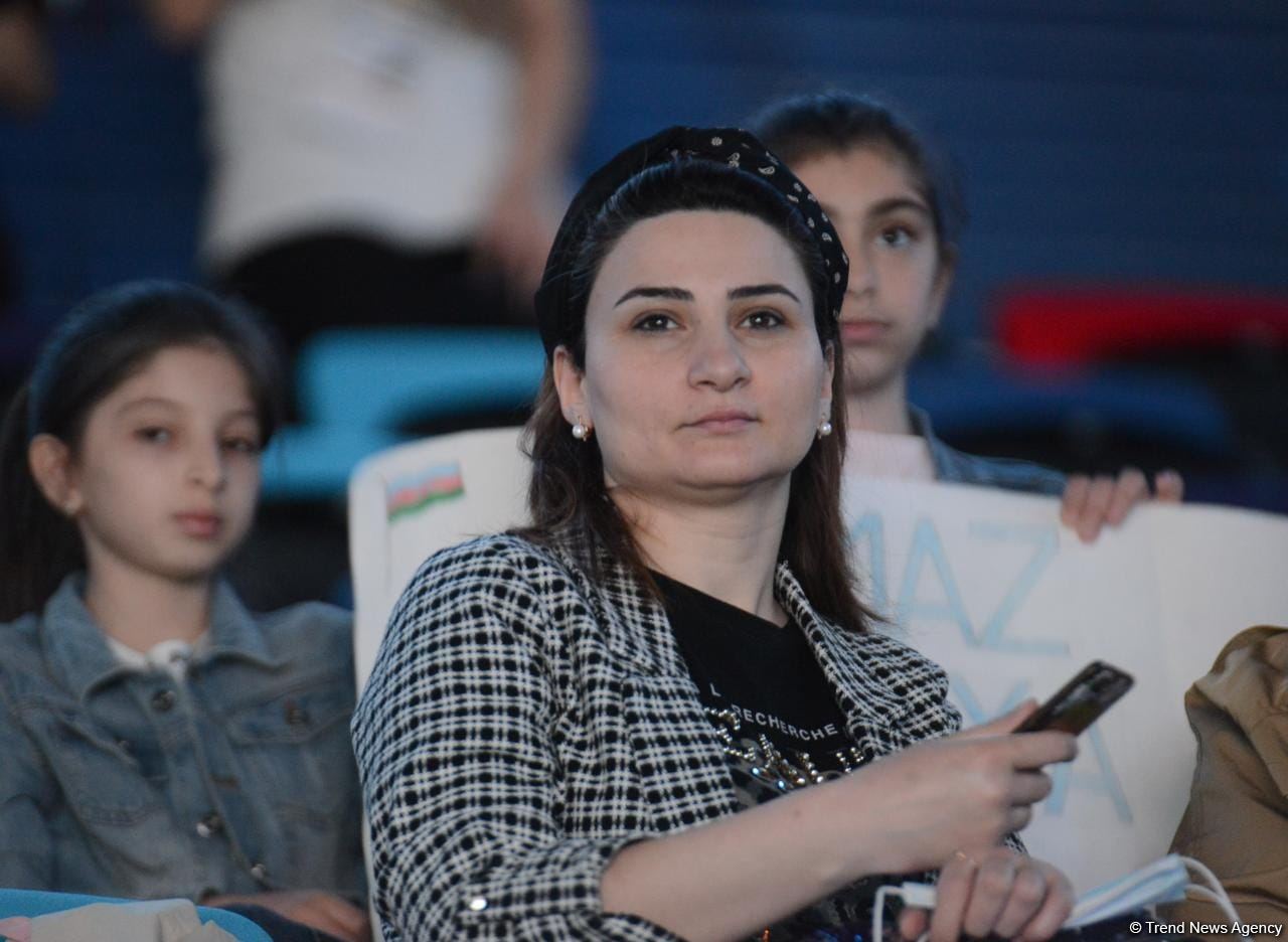 Яркость и красота – зрители в восторге от выступления участниц Кубка мира по художественной гимнастике в Баку (ФОТО)