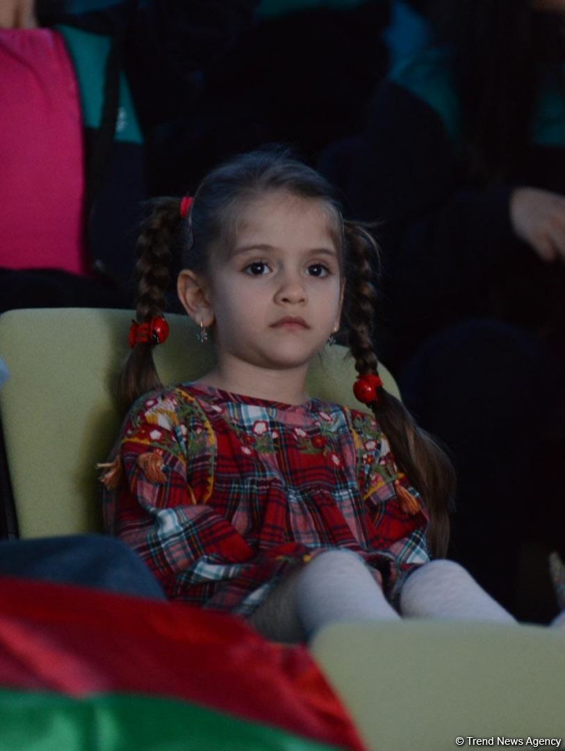 Яркость и красота – зрители в восторге от выступления участниц Кубка мира по художественной гимнастике в Баку (ФОТО)