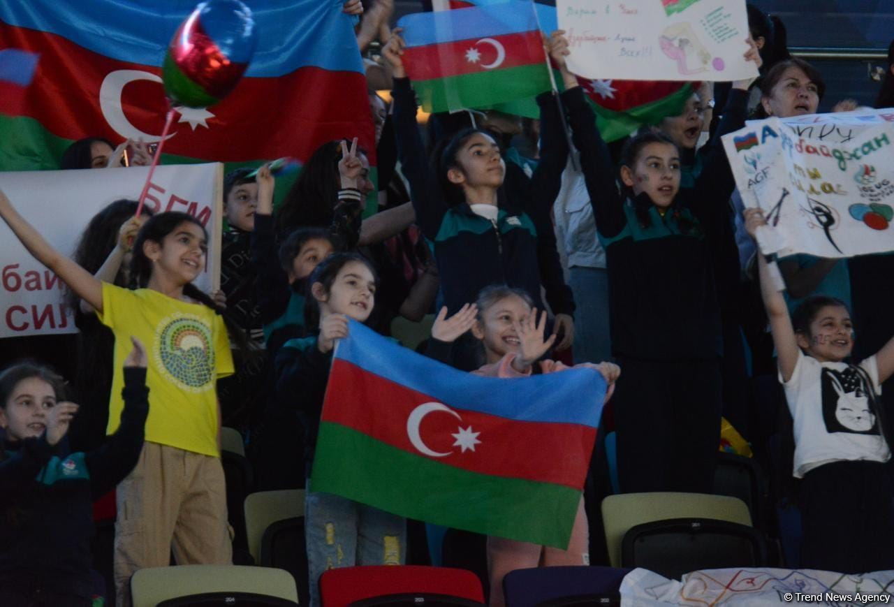 Кубок мира FIG в Баку: Стали известны результаты Арзу Джалиловой  и Зохры Агамировой за упражнения с лентой (ФОТО)