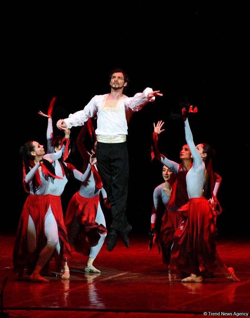 Впервые в Баку! Потрясающее открытие Международного фестиваля "Дни барокко" - история любви Орфея и Эвридики (ФОТО)