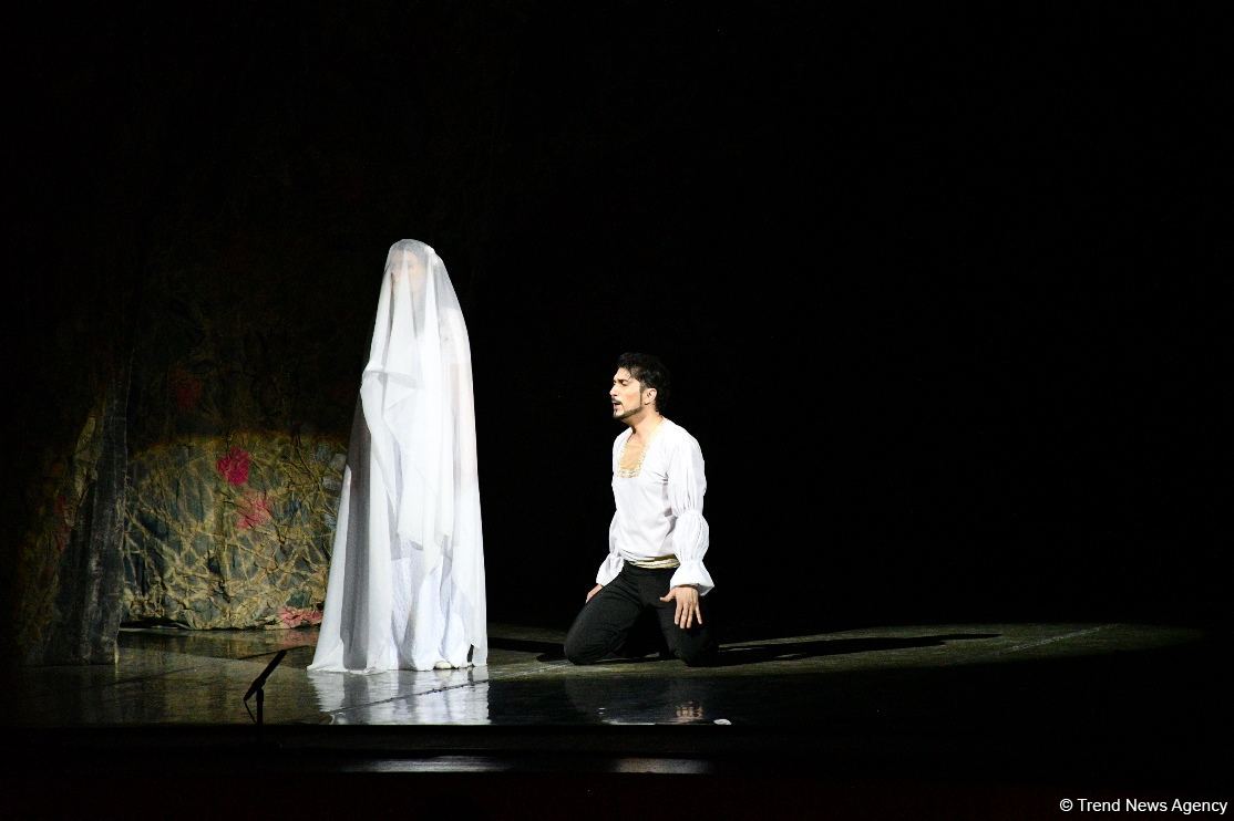 Впервые в Баку! Потрясающее открытие Международного фестиваля "Дни барокко" - история любви Орфея и Эвридики (ФОТО)