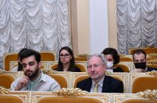 Жемчужины неправильной формы - Баку вернулся в XVI–XVIII века  (ВИДЕО, ФОТО)