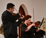 Жемчужины неправильной формы - Баку вернулся в XVI–XVIII века  (ВИДЕО, ФОТО)