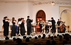 Жемчужины неправильной формы - Баку вернулся в XVI–XVIII века  (ВИДЕО, ФОТО)