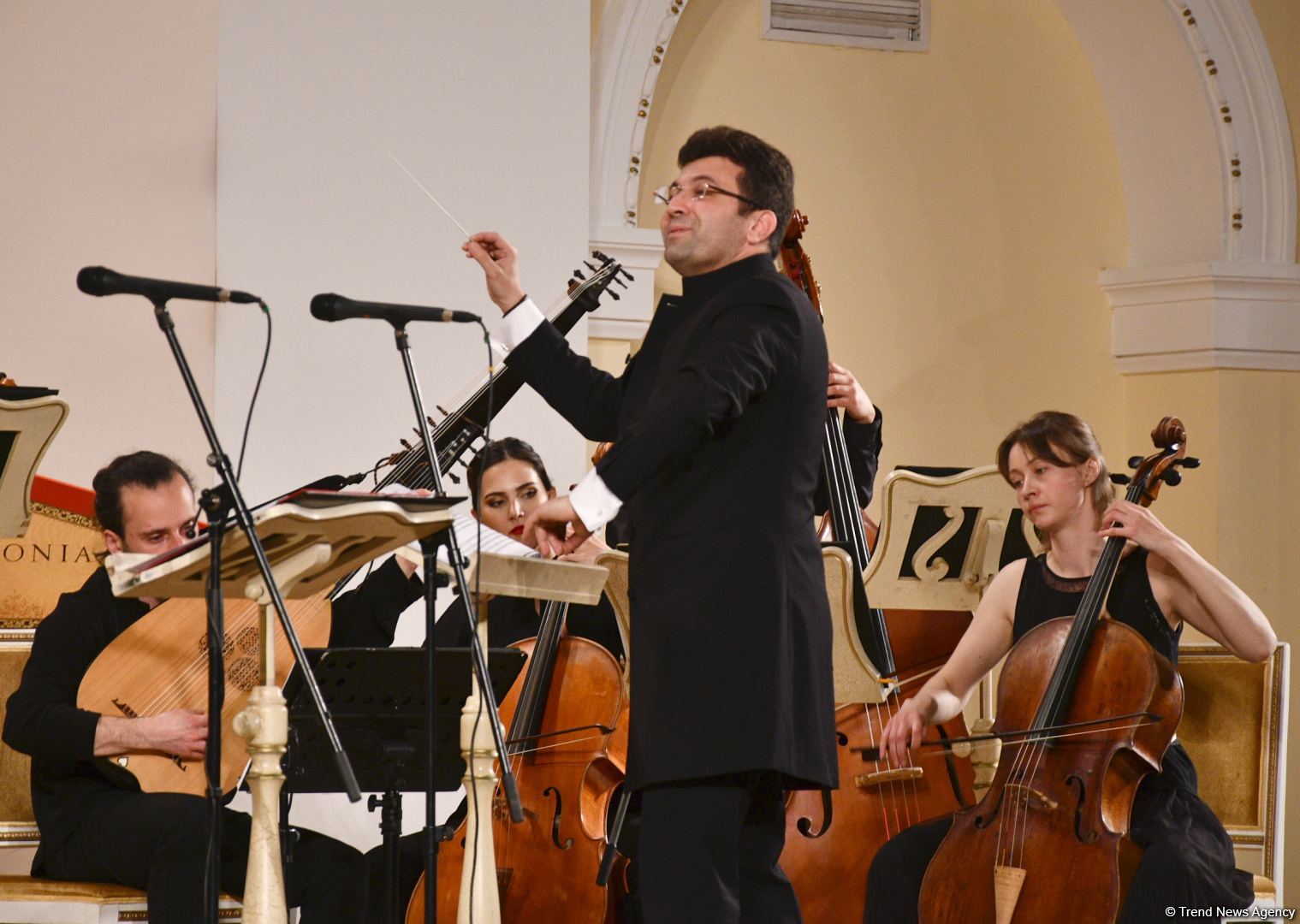 Жемчужины неправильной формы - Баку вернулся в XVI–XVIII века  (ВИДЕО, ФОТО)