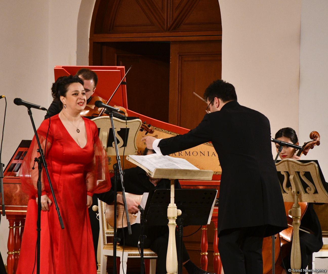 Жемчужины неправильной формы - Баку вернулся в XVI–XVIII века  (ВИДЕО, ФОТО)