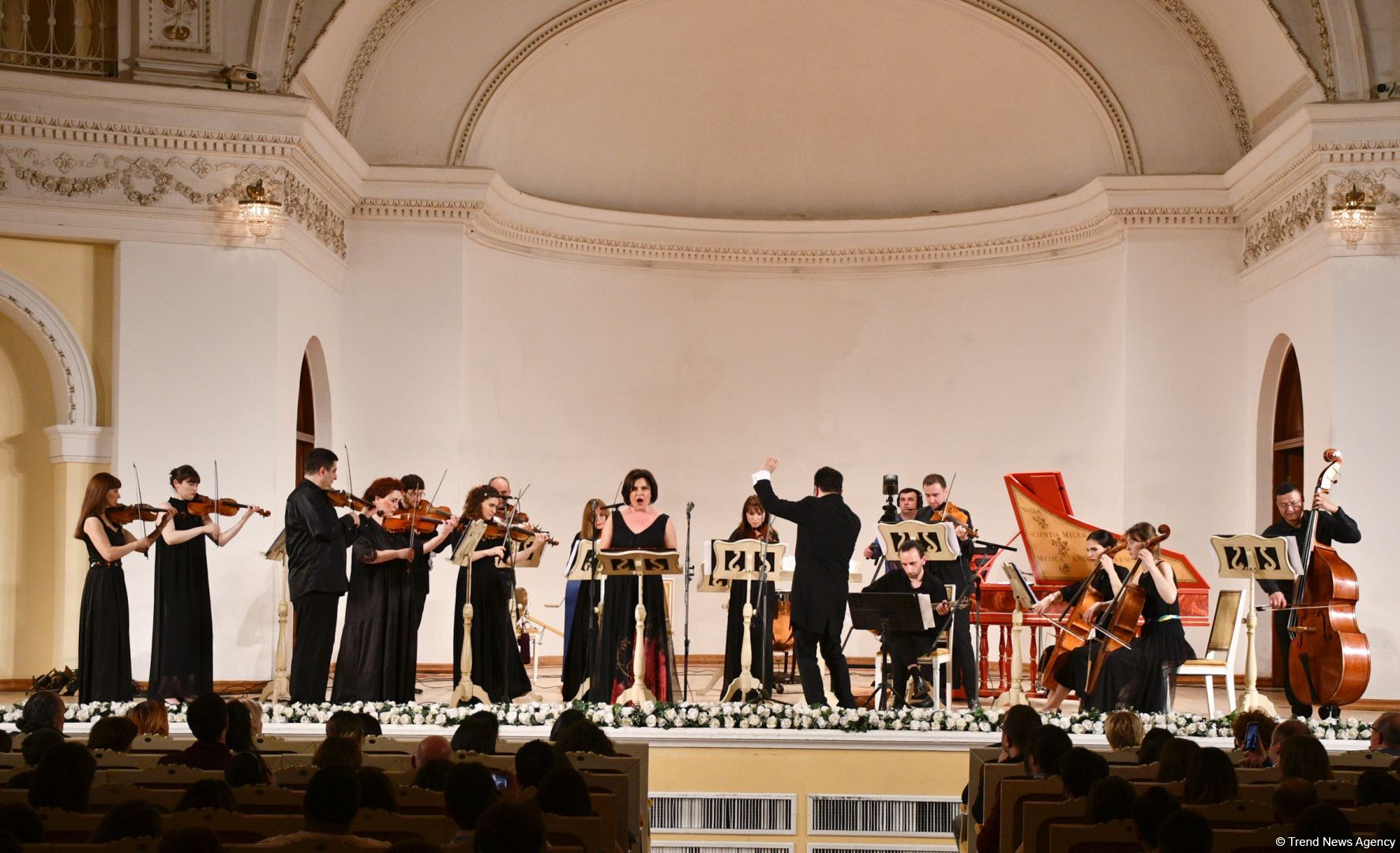 Жемчужины неправильной формы - Баку вернулся в XVI–XVIII века  (ВИДЕО, ФОТО)