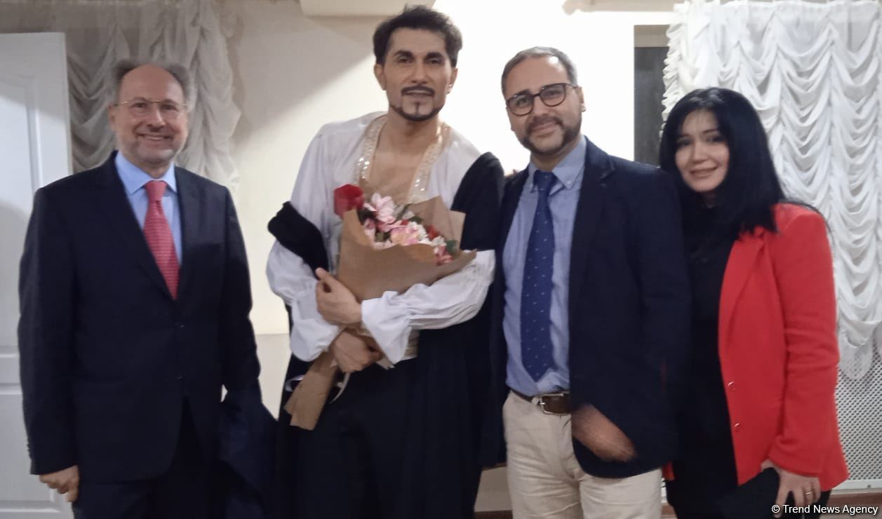 Жемчужины неправильной формы - Баку вернулся в XVI–XVIII века  (ВИДЕО, ФОТО)