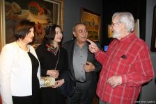 В Баку открылась оригинальная экспозиция Анны Ибрагимбековой "Зеркало незримого" – композиции в панно, диптихе и триптихе (ФОТО)