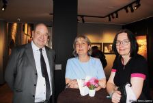 В Баку открылась оригинальная экспозиция Анны Ибрагимбековой "Зеркало незримого" – композиции в панно, диптихе и триптихе (ФОТО)