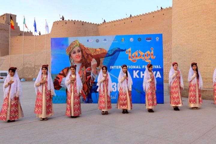 Азербайджан принимает участие в первом Международном фестивале танца "Лазги" в Узбекистане (ФОТО)