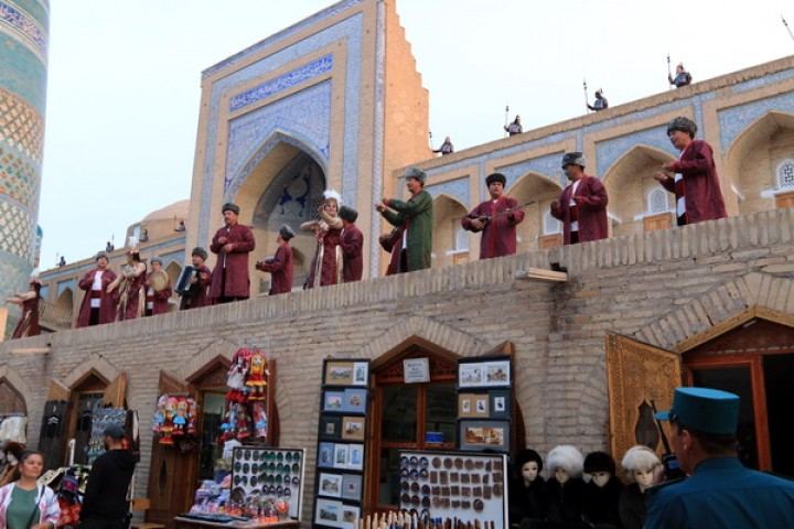 Азербайджан принимает участие в первом Международном фестивале танца "Лазги" в Узбекистане (ФОТО)