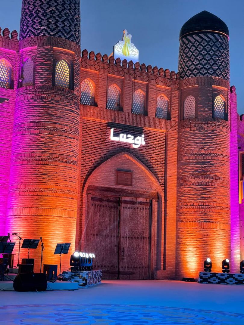 Азербайджан принимает участие в первом Международном фестивале танца "Лазги" в Узбекистане (ФОТО)