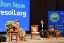 Известный йогин Садхгуру выступил с лекцией в Баку - глобальное движение для преодоления кризиса почвы (ФОТО)