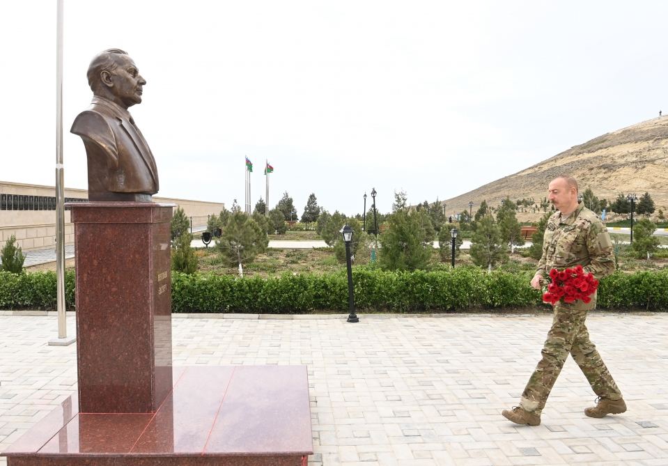 Президент Азербайджана, Верховный главнокомандующий Вооруженными силами Ильхам Алиев посетил Н-скую воинскую часть Сил спецназа минобороны (ФОТО/ВИДЕО)