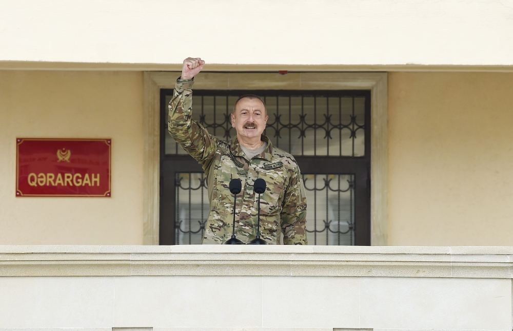 Президент Азербайджана, Верховный главнокомандующий Вооруженными силами Ильхам Алиев посетил Н-скую воинскую часть Сил спецназа минобороны (ФОТО/ВИДЕО)