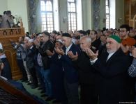 В мечетях Азербайджана совершен праздничный намаз (ФОТО)