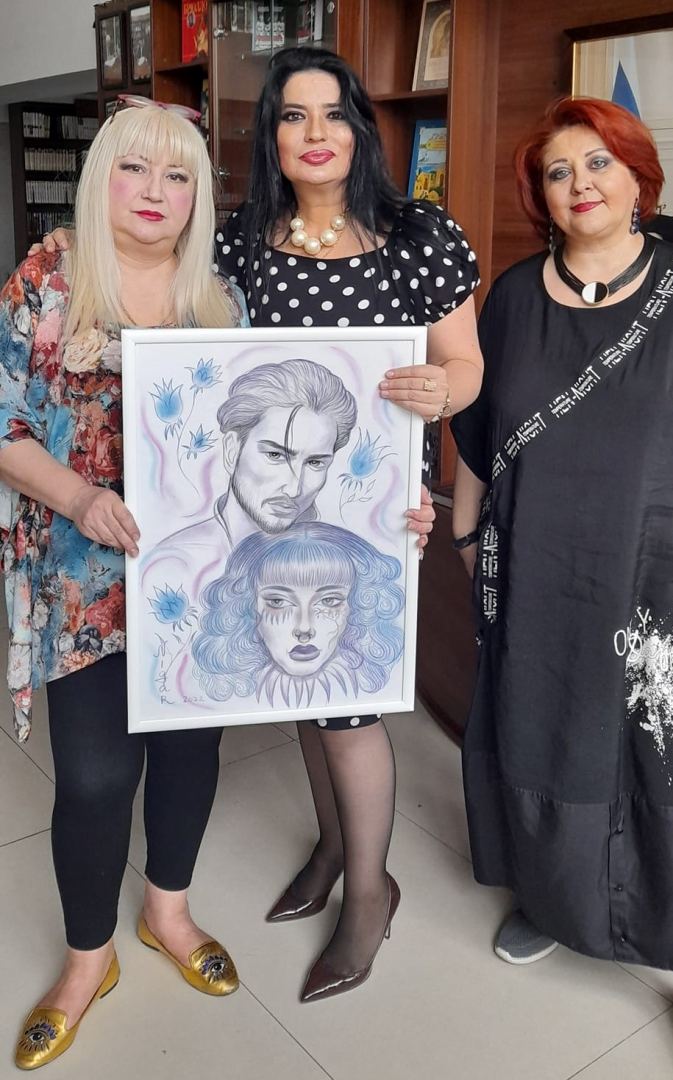 "Тройной удар" от Лалы Умуд (ФОТО)