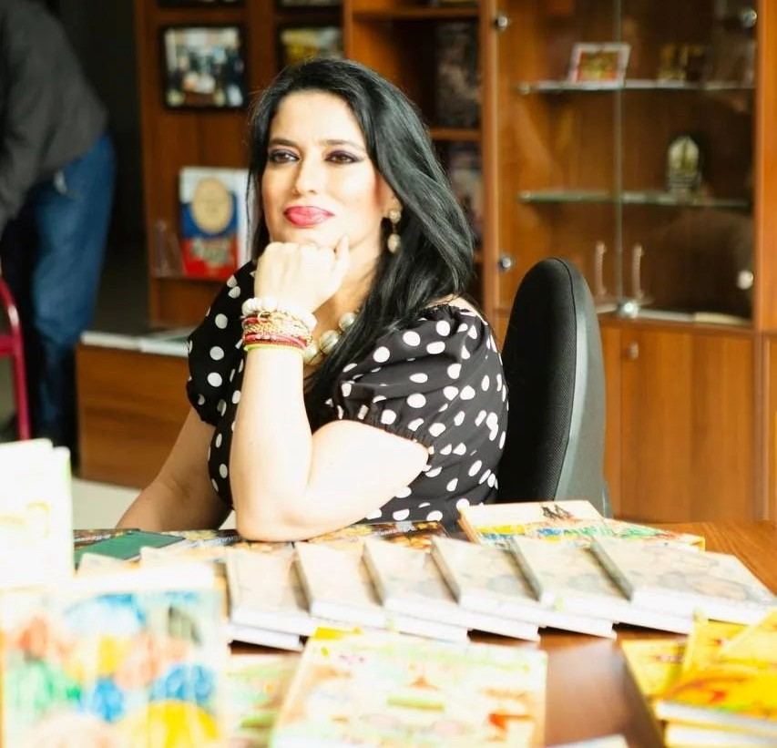 "Тройной удар" от Лалы Умуд (ФОТО)