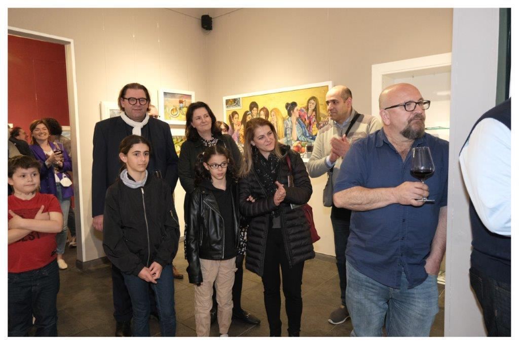 В Берлине открылась выставка Лейлы Азимбековой "Отличная от других" (ФОТО)