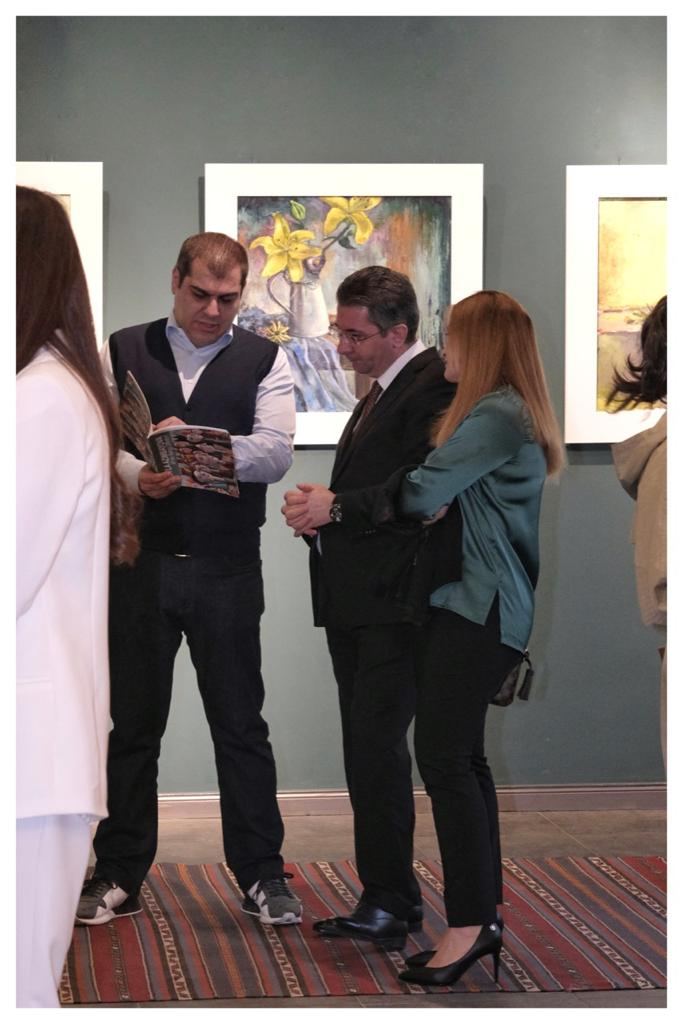 В Берлине открылась выставка Лейлы Азимбековой "Отличная от других" (ФОТО)