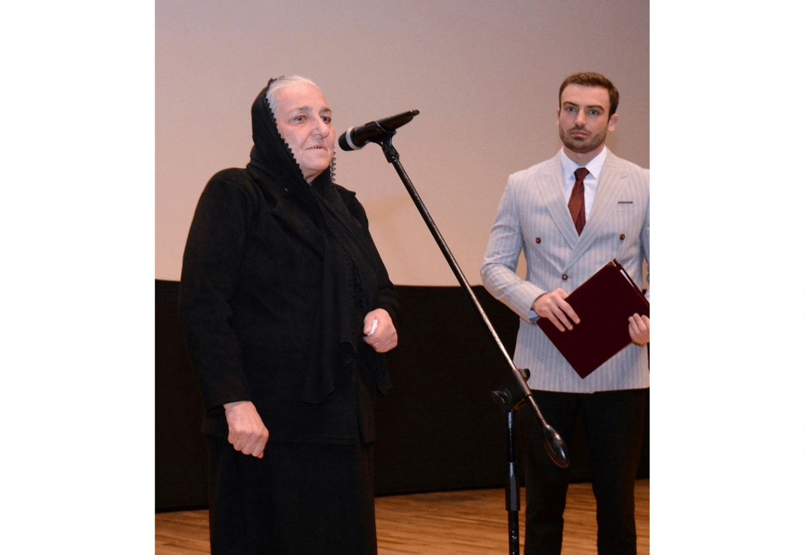 В Баку состоялся премьерный показ фильма Poladın izi ilə, посвященного памяти генерал-майора Полада Гашимова (ФОТО)