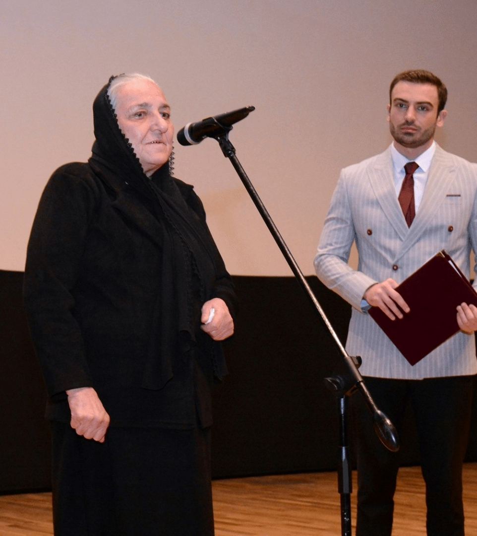 В Баку состоялся премьерный показ фильма Poladın izi ilə, посвященного памяти генерал-майора Полада Гашимова (ФОТО)