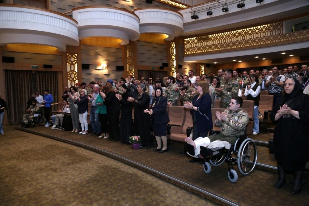 В Баку состоялся премьерный показ фильма Poladın izi ilə, посвященного памяти генерал-майора Полада Гашимова (ФОТО)