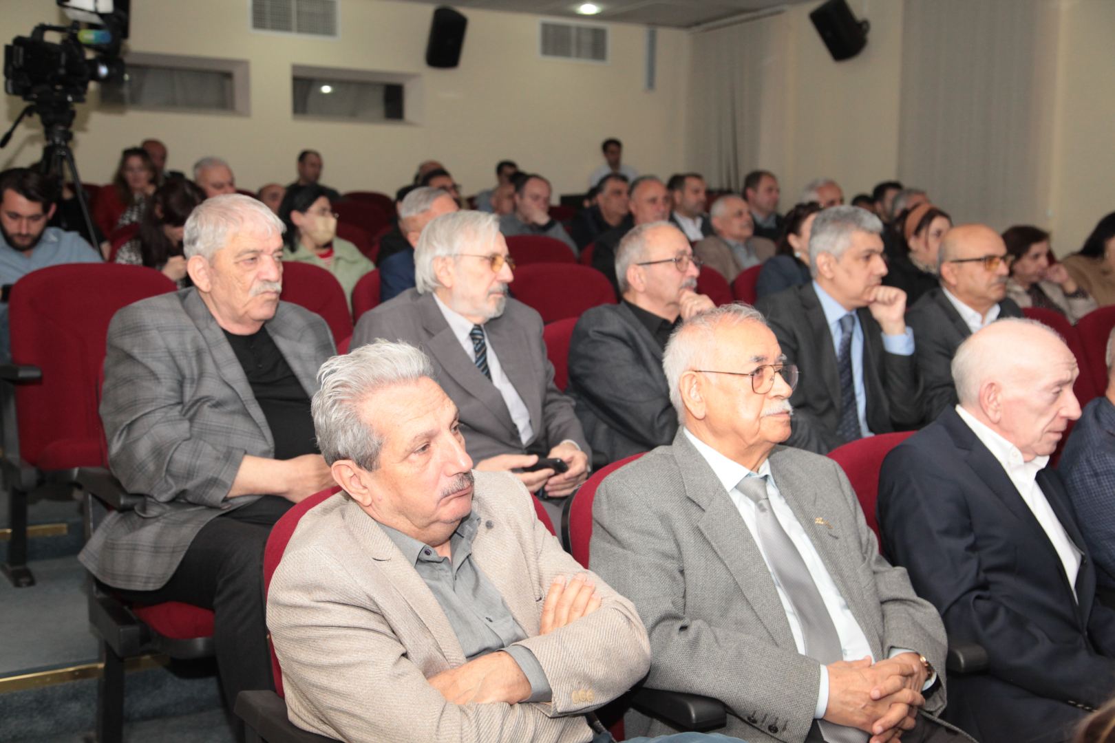 В Госфильмофонде состоялась конференция "Гейдар Алиев и азербайджанский кинематограф" (ФОТО)