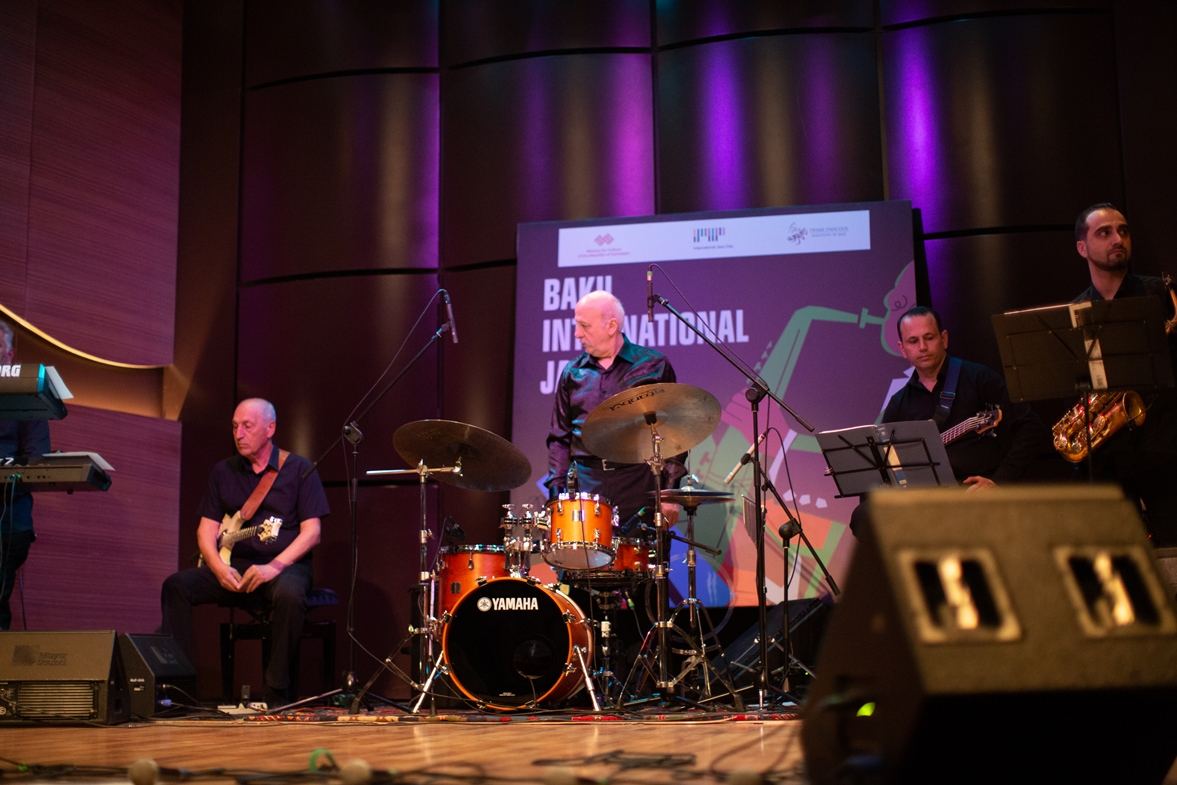 В Баку прошел концерт ансамбля "Гая" под названием "Сквозь года" (ВИДЕО, ФОТО)