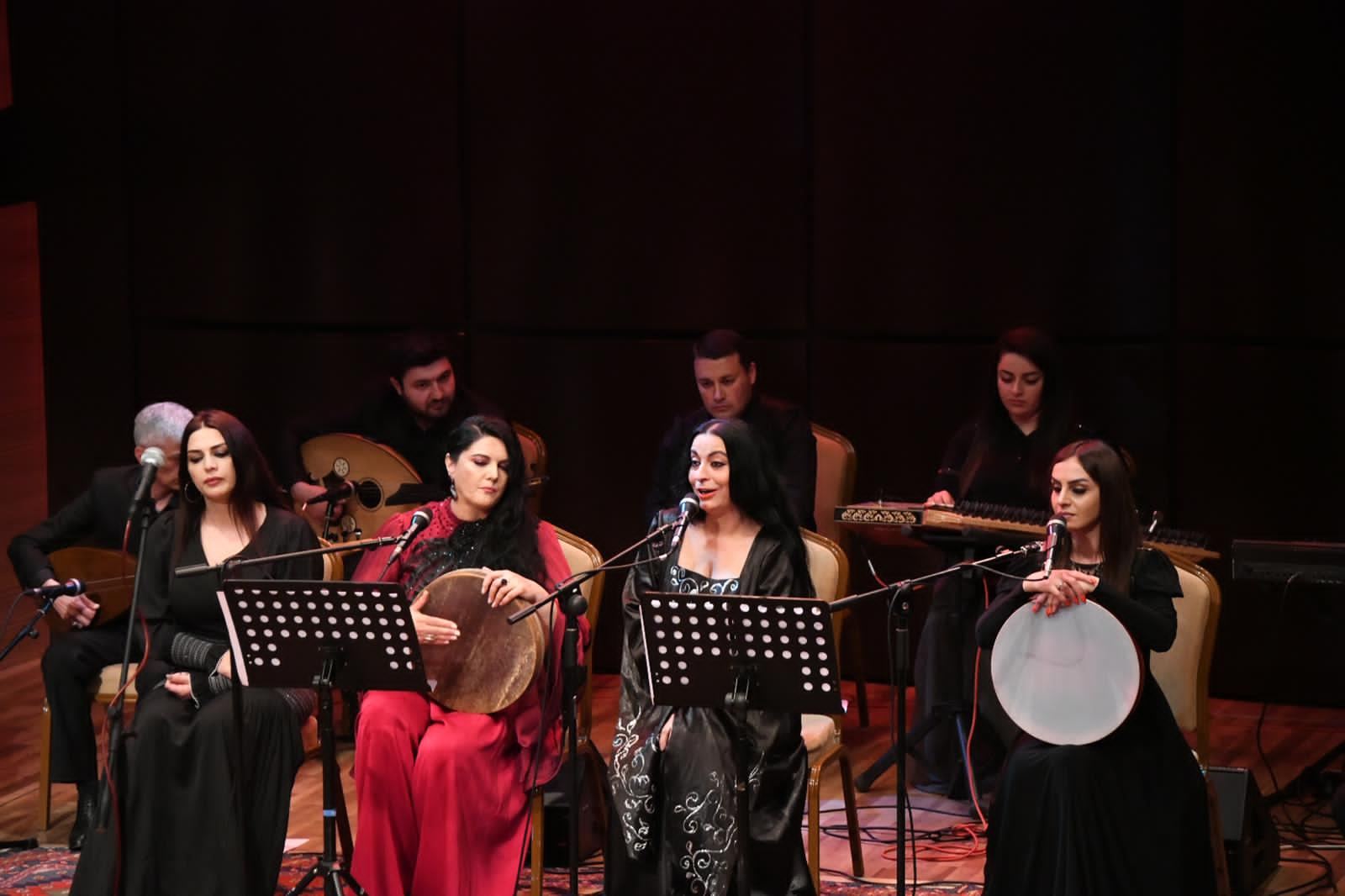 В Международном центре мугама прошел вечер "Любители Юнуса Эмре" (ФОТО/ВИДЕО)